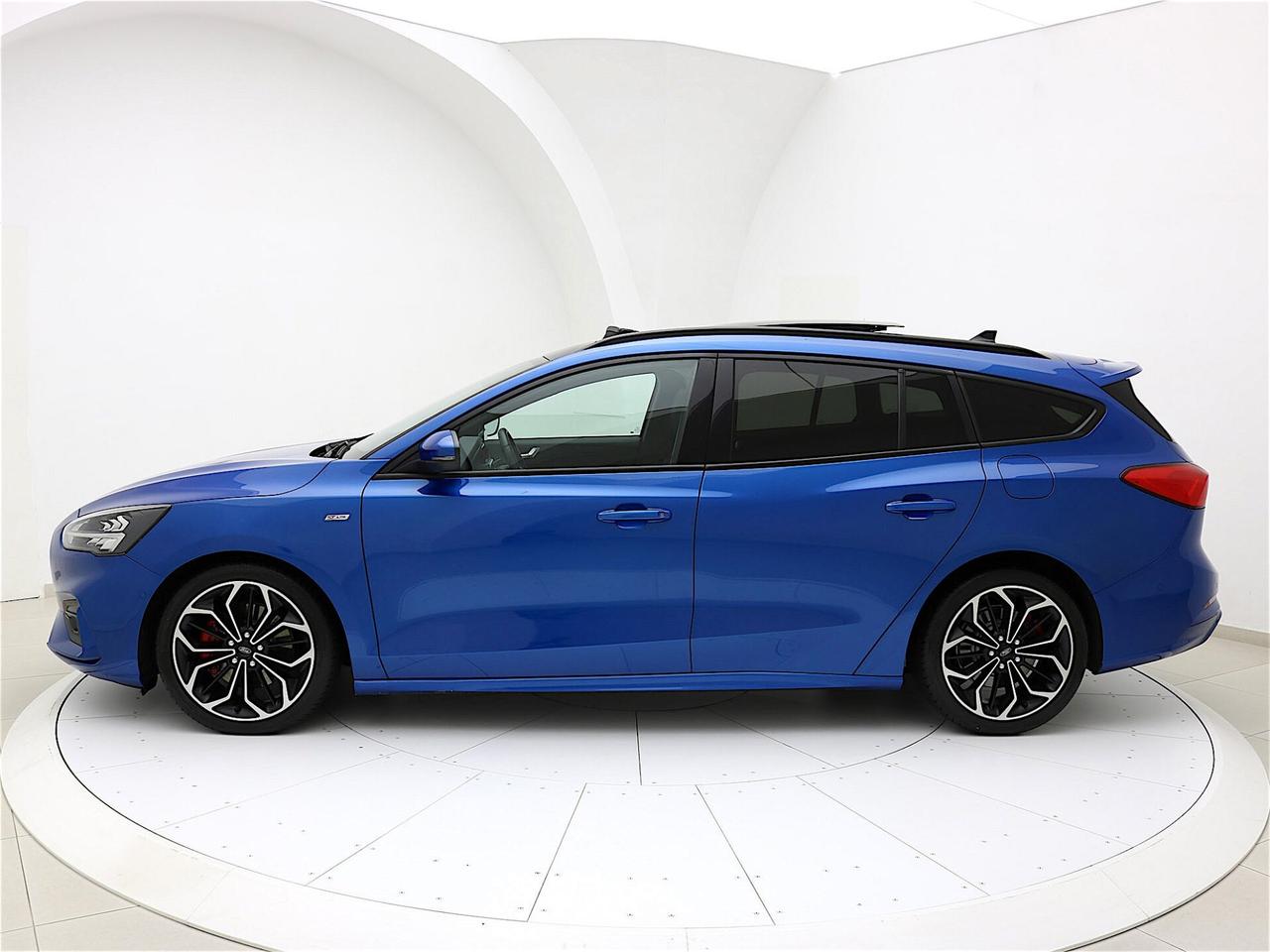 Ford Focus 1.5 EcoBlue ST-Line TETTO APRIBILE