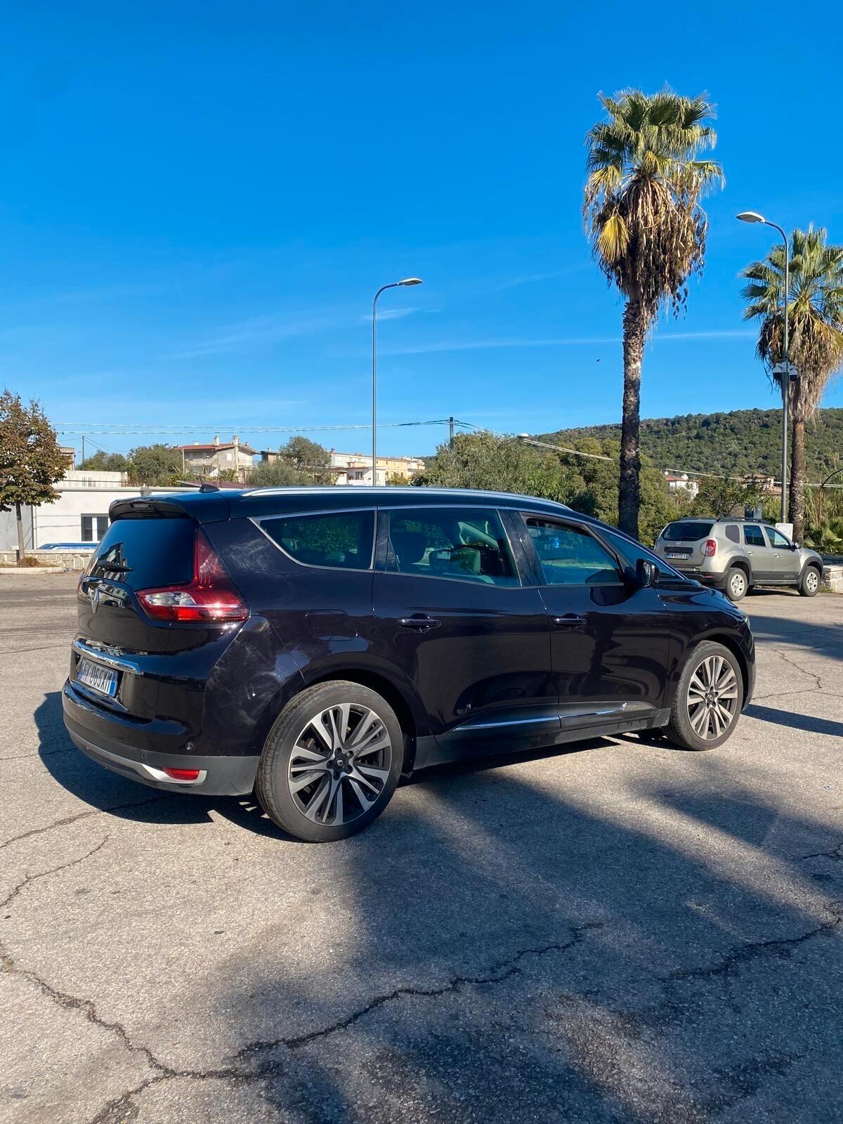 Renault Grand Scenic Blue dCi 120 CV EDC Initiale Paris