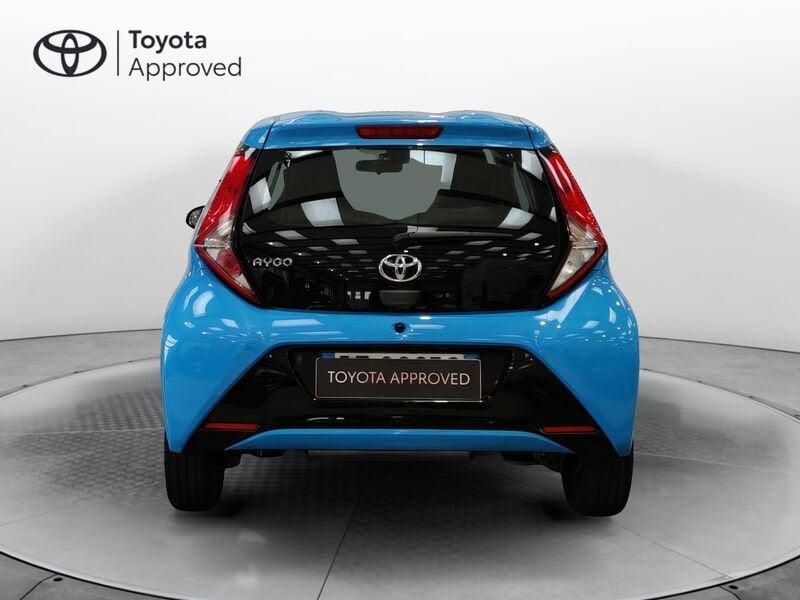 Toyota Aygo Aygo Connect 1.0 VVT-i 72 CV 5 porte x-fun