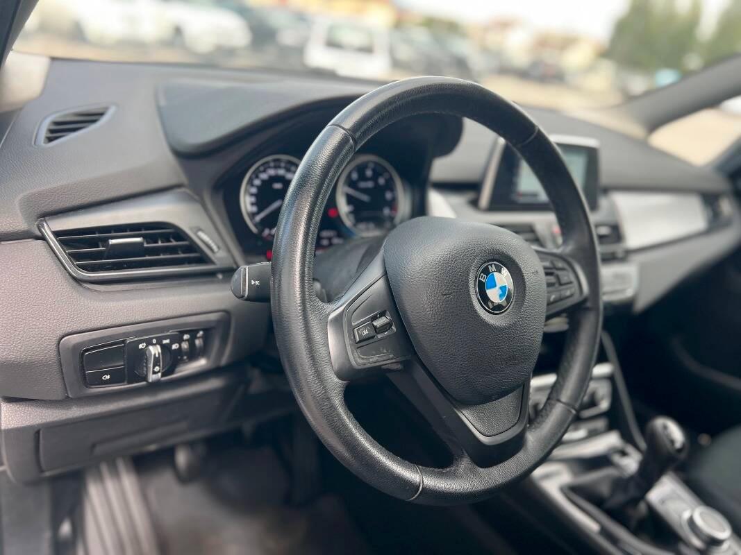 BMW Serie 2 216d 5p.ti