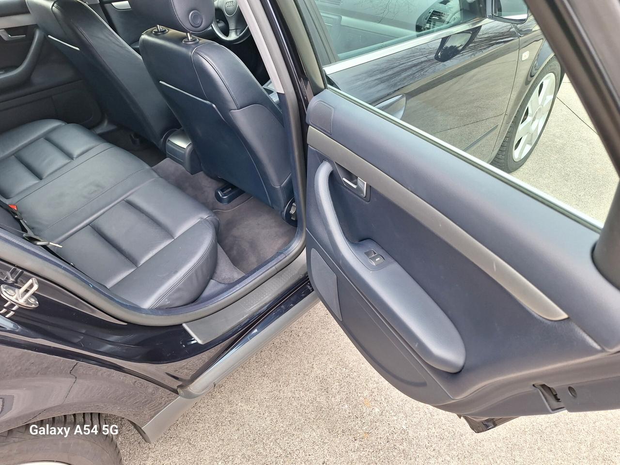 Audi A4 3.0 V6 30V cat Avant