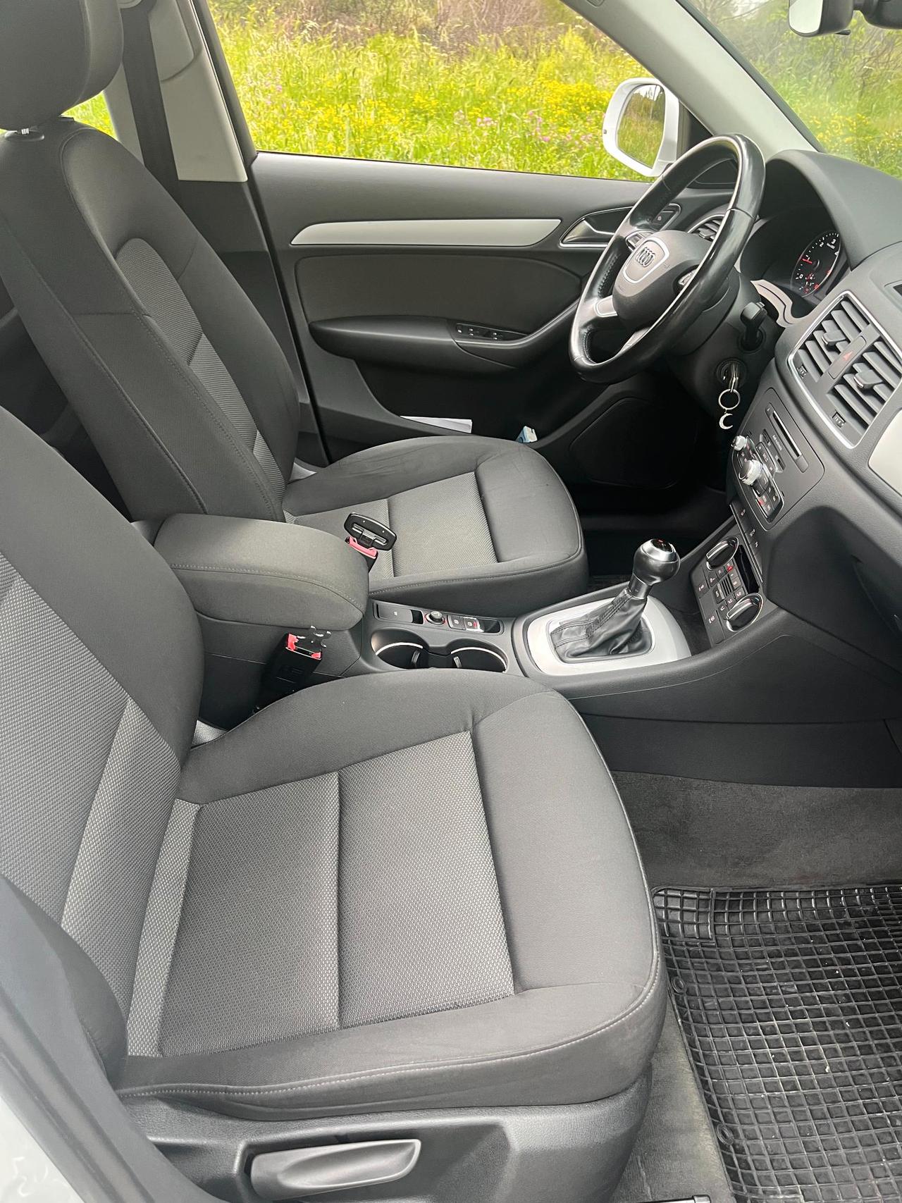 Audi Q3 2.0 tdi Business 150cv s-tronic