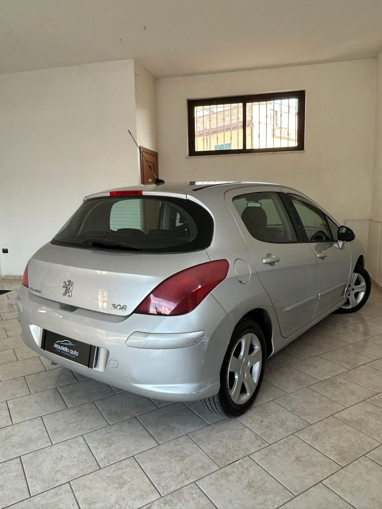 Peugeot 308 1.6 HDi 90CV 5p. Tecno