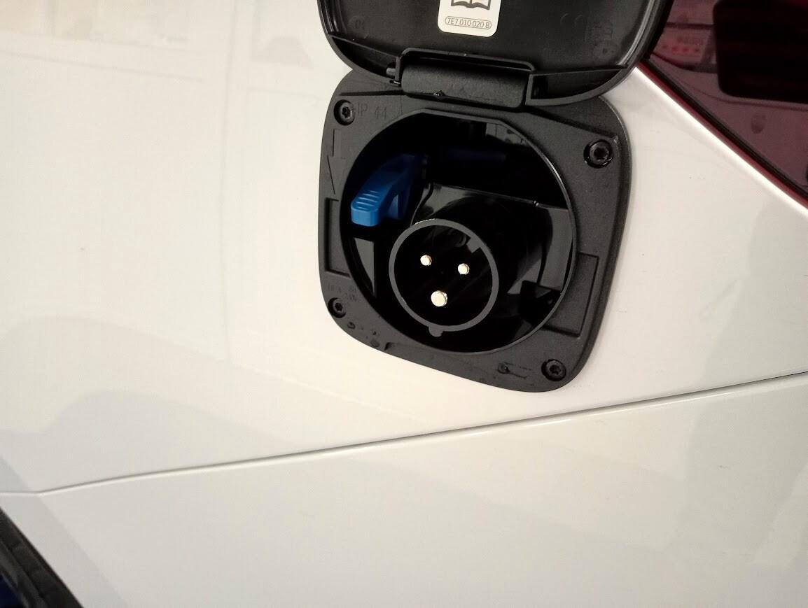 Volkswagen T7 California BEACH CAMPER 360° GANCIO NUOVO IN PRONTA CONSEGNA T6.1