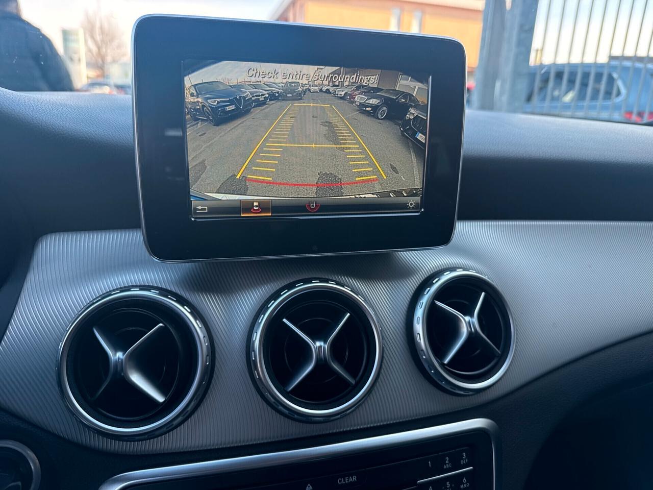 Mercedes-Benz GLA 180 d Business/ EURO 6