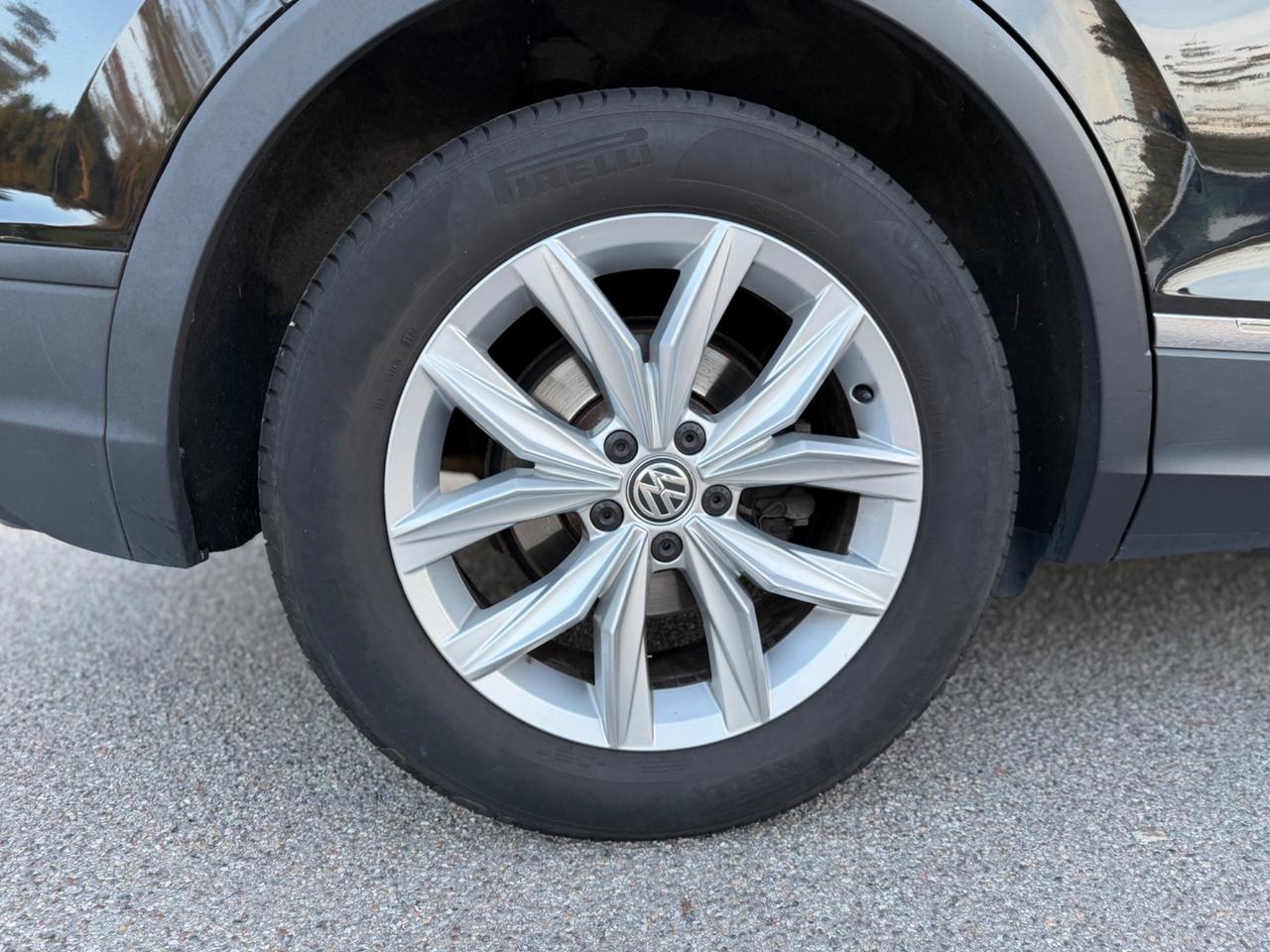 Volkswagen Tiguan 2.0 TDI *Automatik*Navi*Euro6*