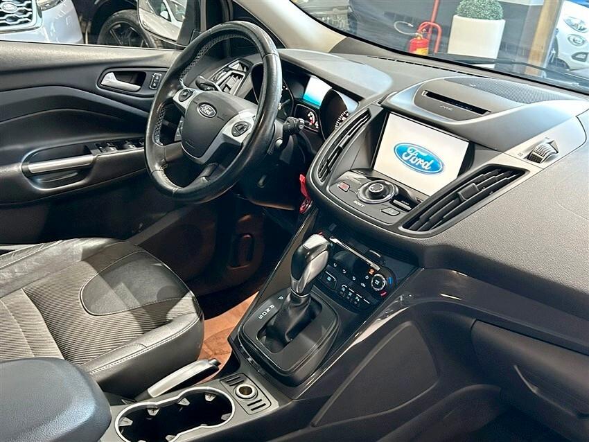 Ford Kuga 2.0 TDCI 180 CV S&S 4WD ST-Line