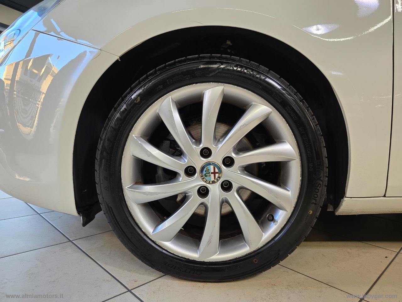 ALFA ROMEO Giulietta 1.6 JTDm-2 120 CV Distinctive