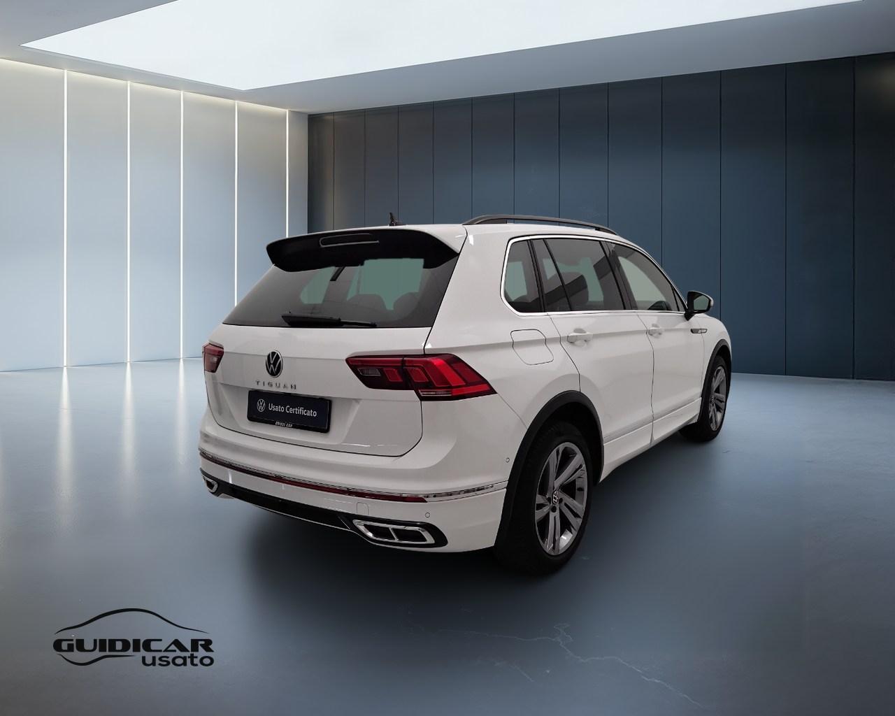 VOLKSWAGEN Tiguan II 2021 - Tiguan 1.5 tsi R-Line 150cv dsg