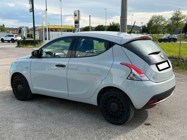 Lancia Ypsilon ok neopatentati