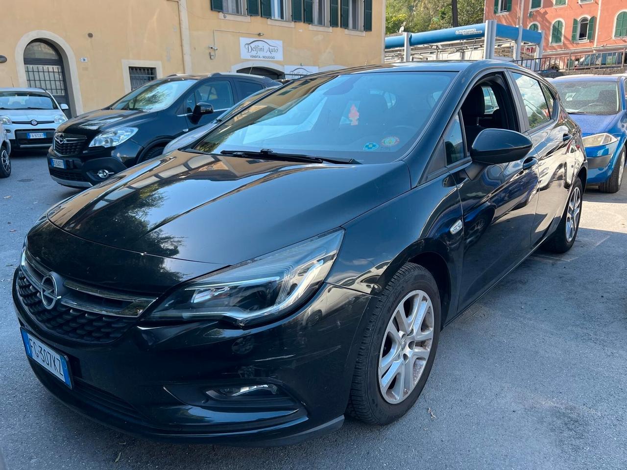 Opel Astra 1.6 CDTi 5 porte