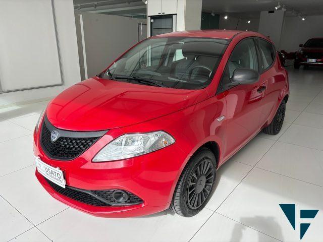 LANCIA Ypsilon 1.0 FireFly 5 porte S&S Hybrid Silver