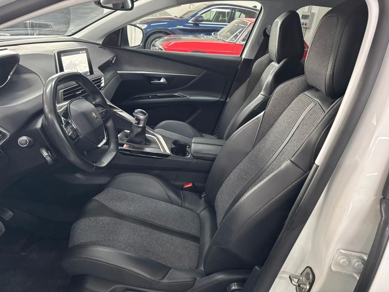 Peugeot 3008 BlueHDi 130 S&S Allure