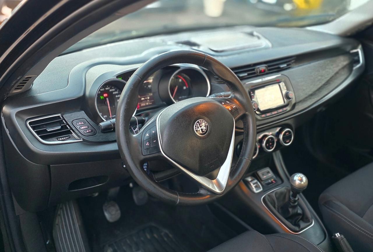 Alfa Romeo Giulietta 1.6 JTDm-2 120 CV Distinctive