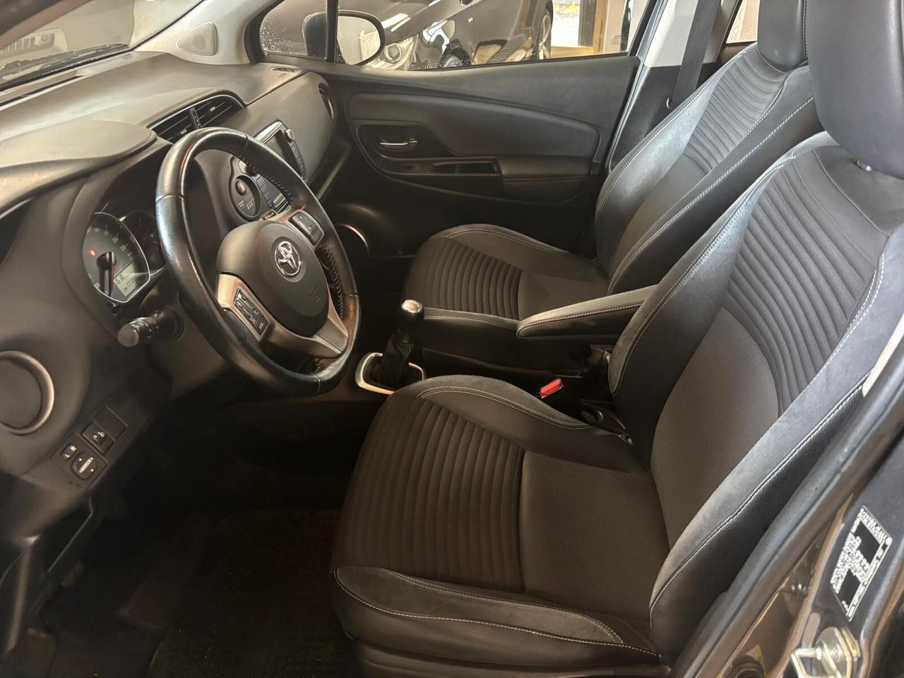 TOYOTA YARIS ANNO 2015 BZ 1.0 ADATTA NEOPATENTATI KM 170 MILA