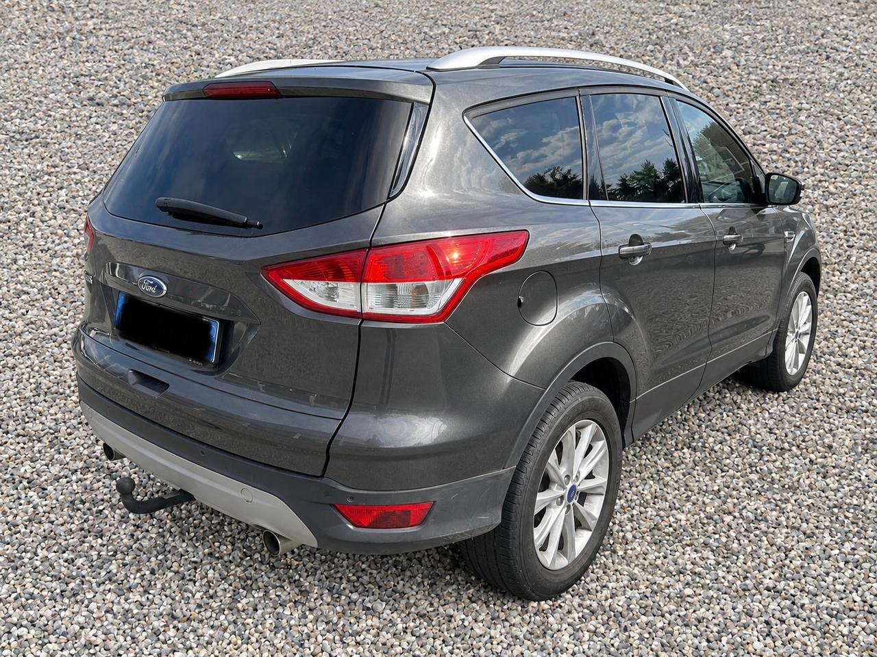 Ford Kuga 1.5 TDCI 120 CV 2WD Titanium GANCIO TRAINO