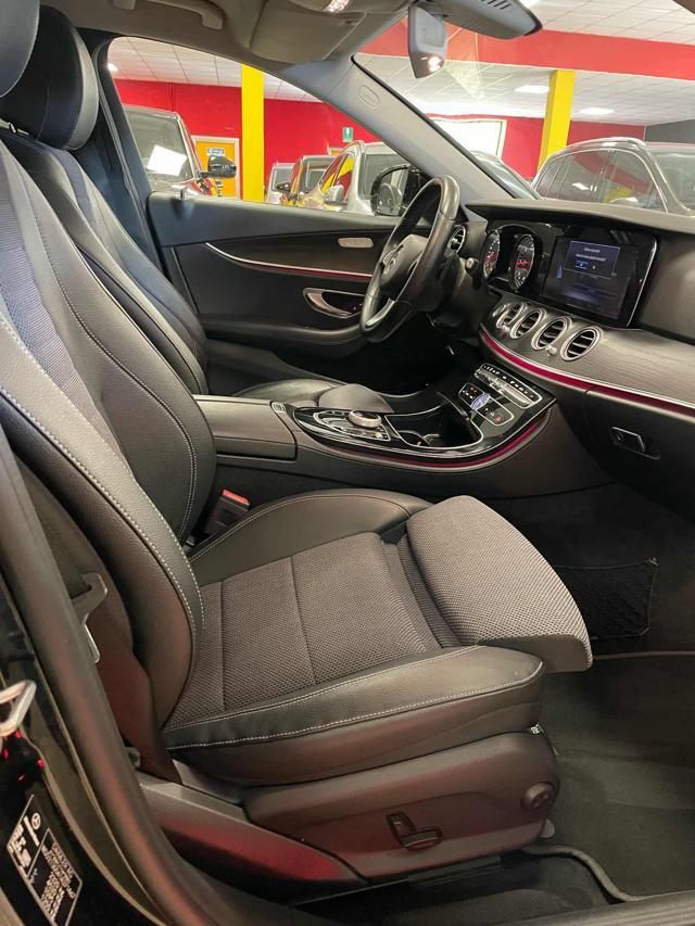 MERCEDES-BENZ E 220 d Auto *pelle/navi/led/pdc/telec/luci int*