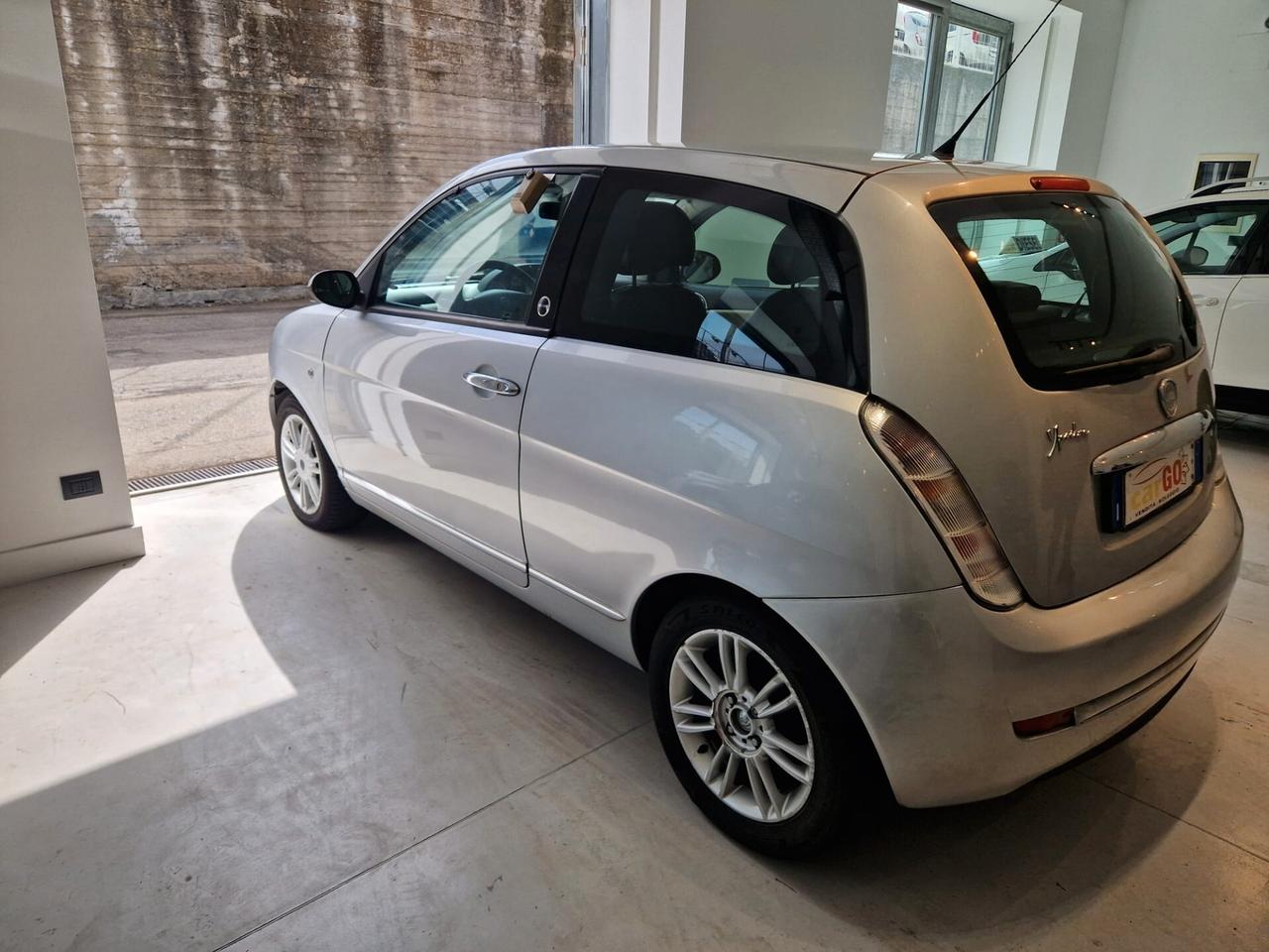 Lancia Ypsilon 1.4 Elle Ecochic GPL