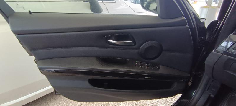 BMW Serie 3 x drive tds autom. Berlina 320