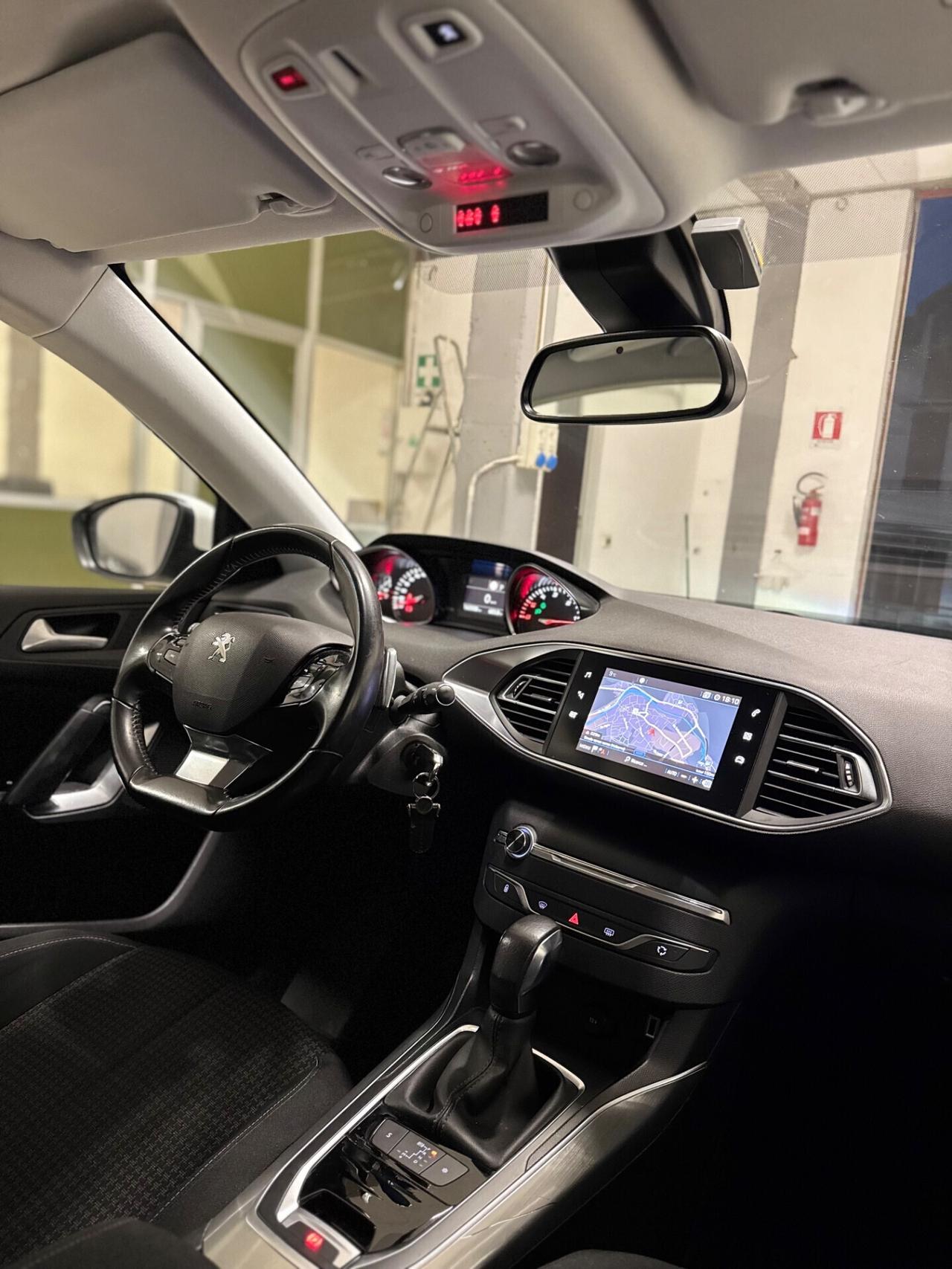 Peugeot 308 BlueHDi 130 S&S Active