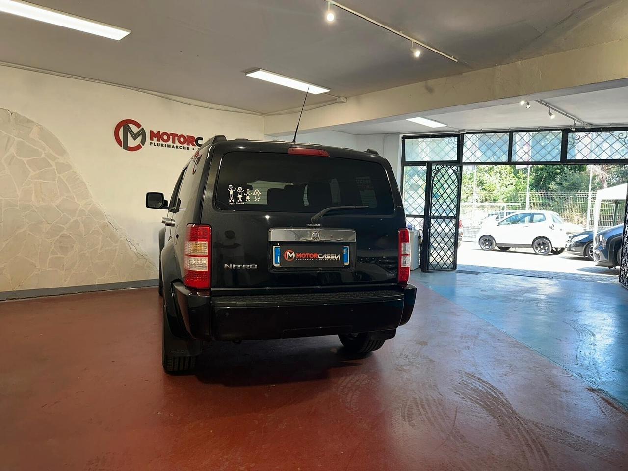 Dodge Nitro 2.8 CRD DPF SXT 4WD Street Edition