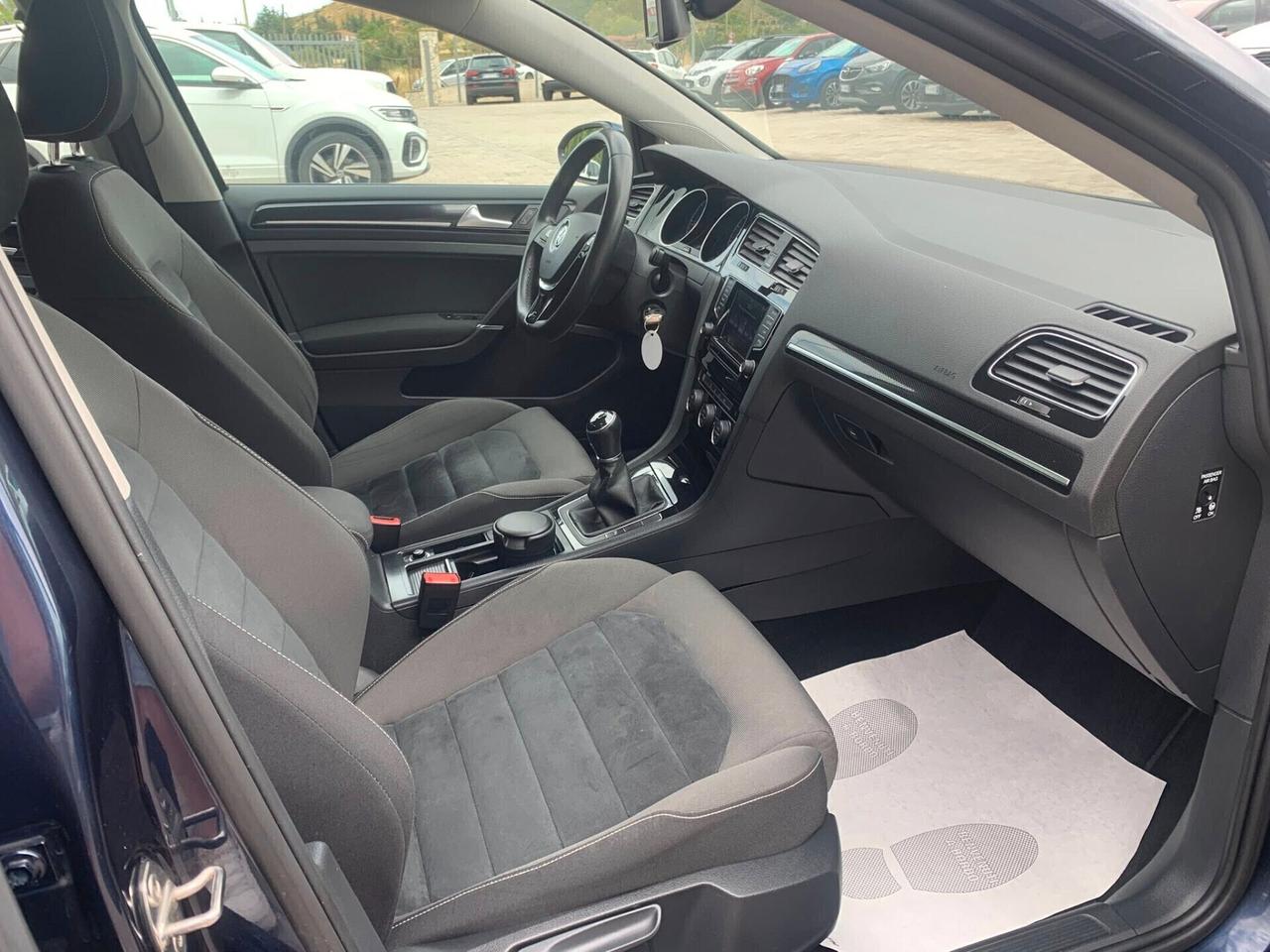 Volkswagen Golf 1.6 TDI Highline BMT SPORT 2013