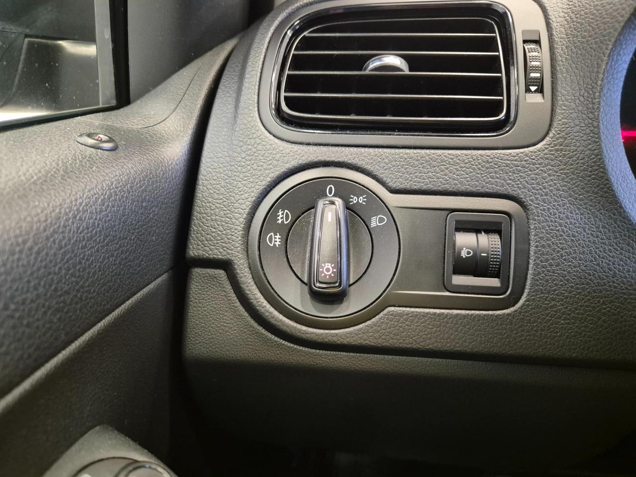 Volkswagen Polo 1.4 tdi Trendline 75cv - NEOPATENTATI - Clima - Radio CD