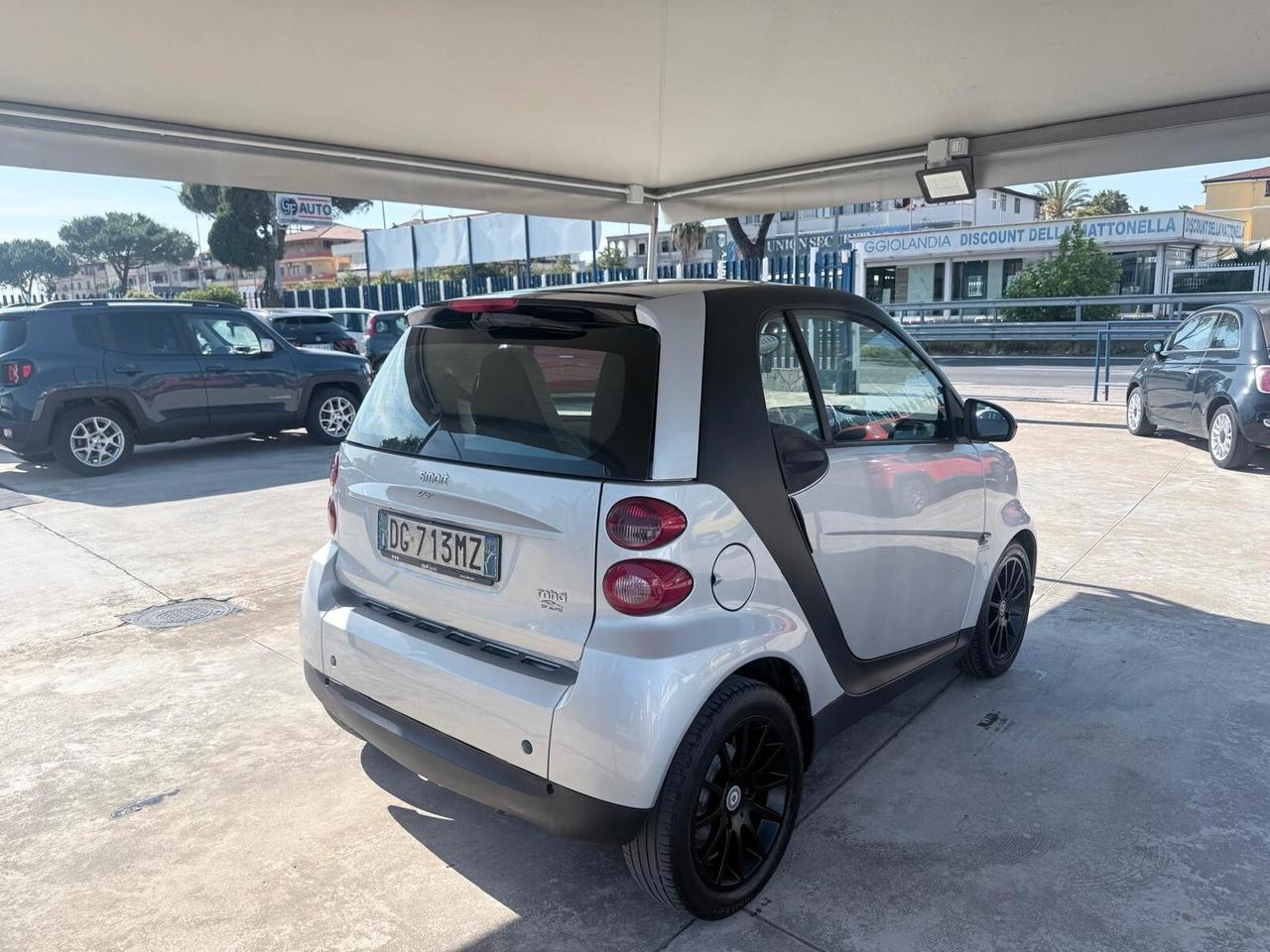 Smart ForTwo 1000 52 kW coupé limited one