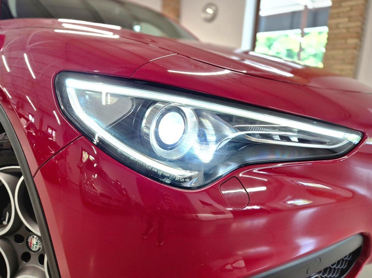 Alfa Romeo Stelvio 2.2 Turbodiesel 160 CV AT8 RWD Sport-Tech