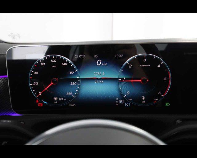 MERCEDES-BENZ CLA 180 d Automatic Premium