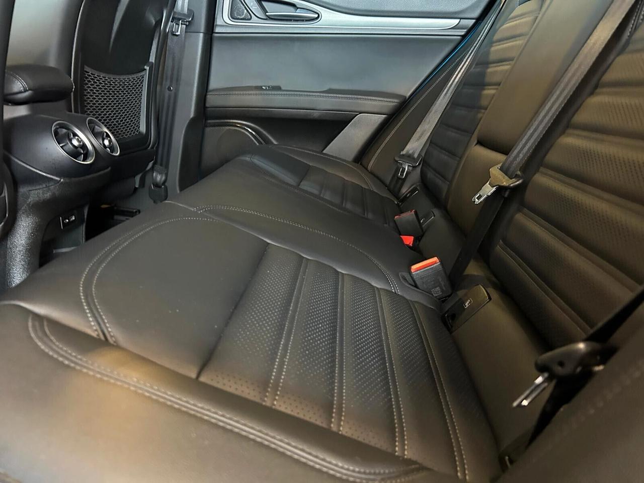 Alfa Romeo Stelvio VELOCE 2.2 Turbodiesel 210 CV AT8 Q4 SPOTICAR