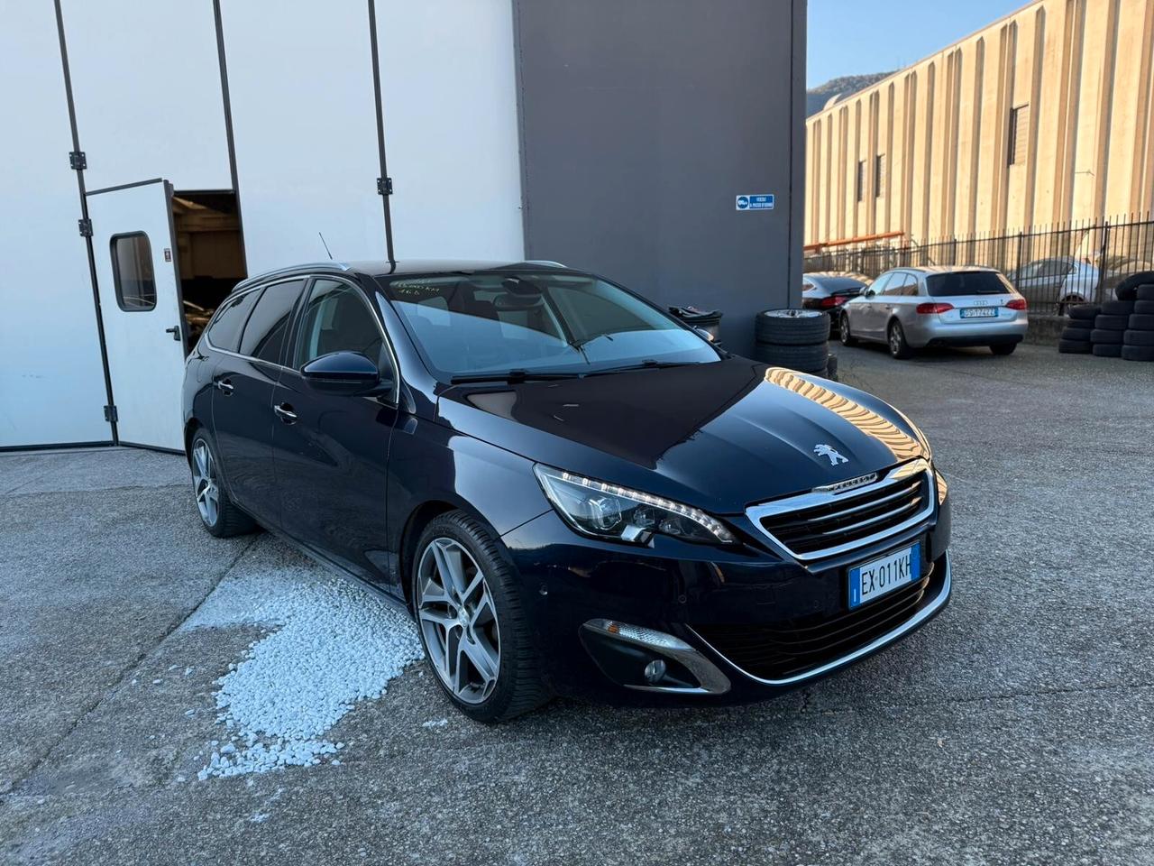 Peugeot 308 1.6 e-HDi 115 CV Stop&Start Allure