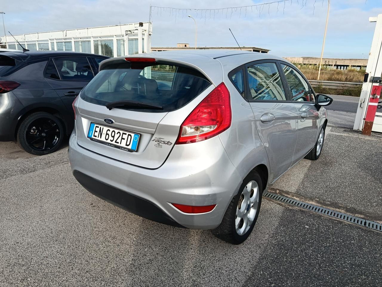 Ford Fiesta 1.4 TDCi 70CV 5p. Titanium