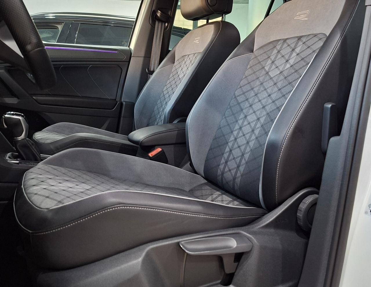 Volkswagen Tiguan 2.0 TDI SCR 150 CV DSG R-Line