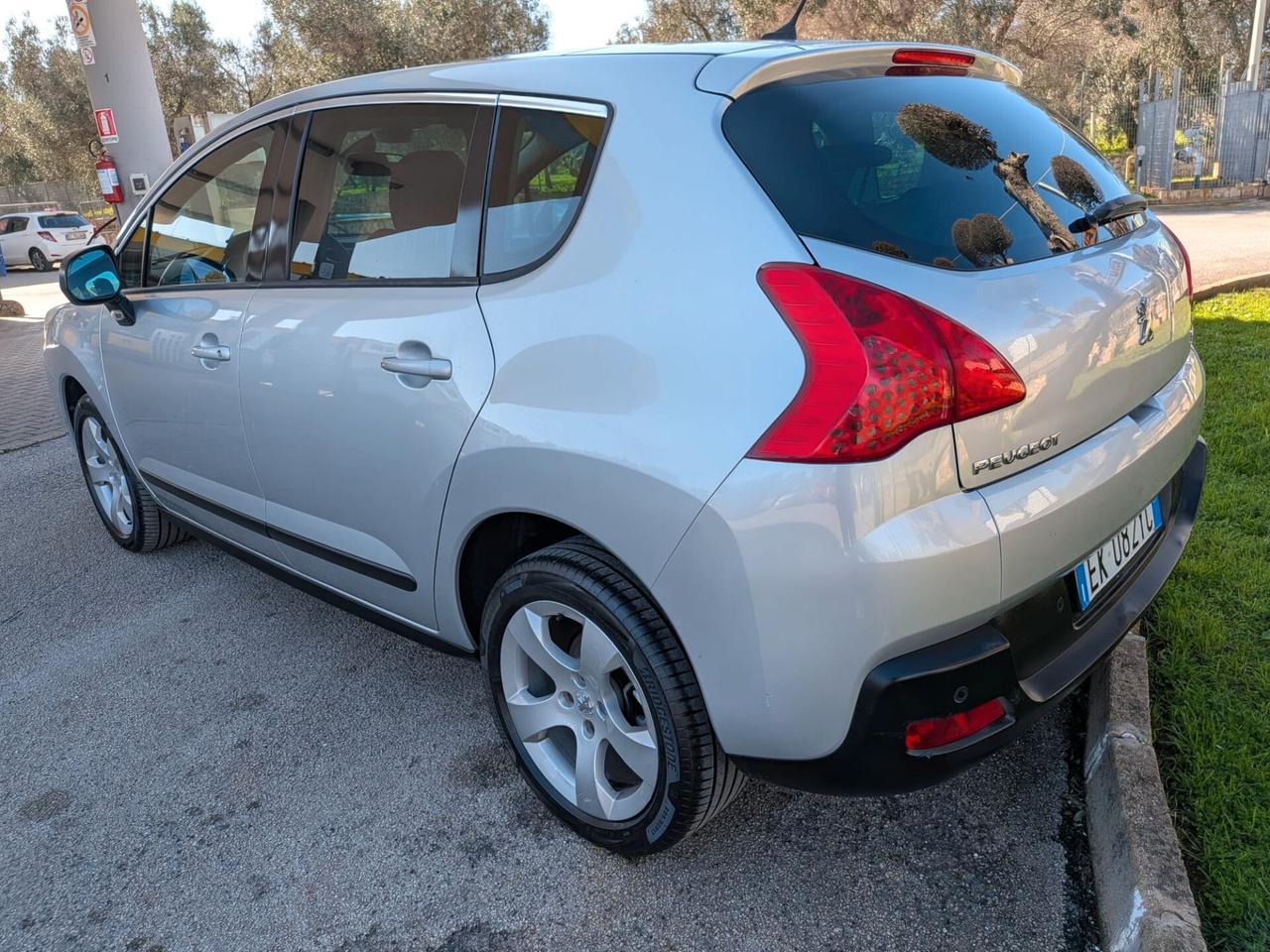 Peugeot 3008 1.6 HDi 112CV Business