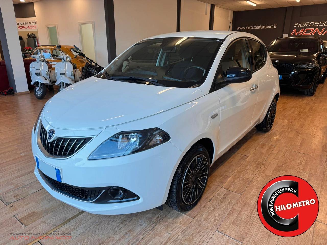 Lancia Ypsilon 1.0 FireFly 70cv Hybrid Gold 2022