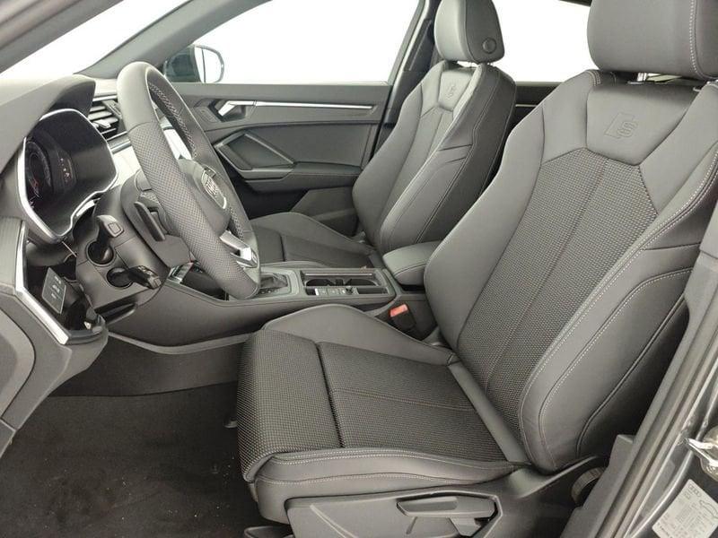 Audi Q3 SPB 40 TDI quattro S tronic Identity Black