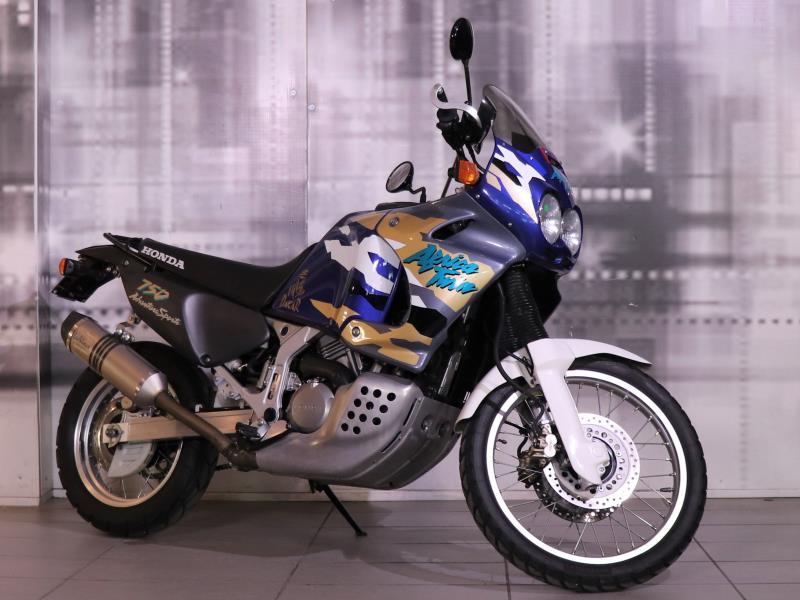 Honda Africa Twin 750 XRV