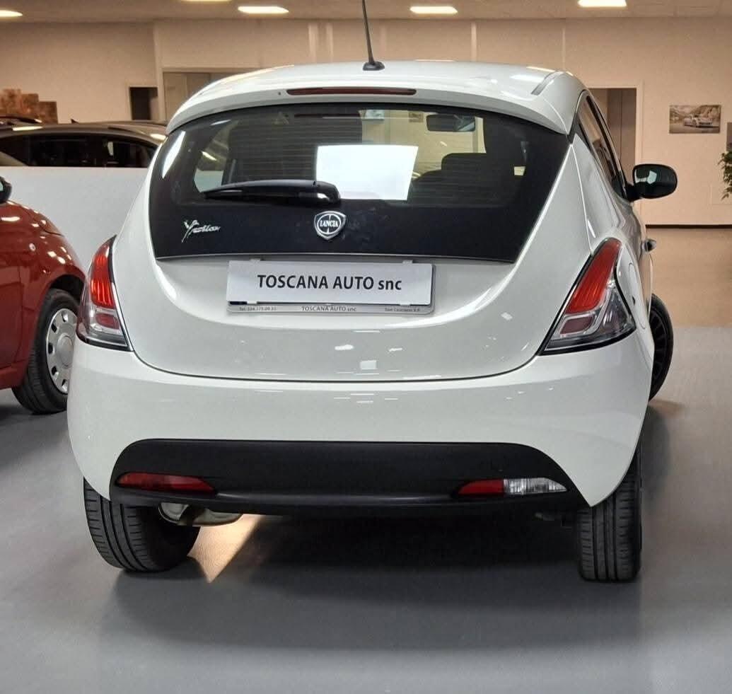 Lancia Ypsilon 1.2 69 CV 5 porte S&S Gold