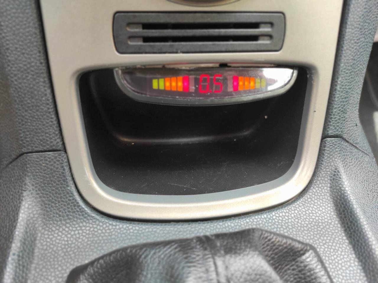 Ford Fiesta 1.4 TDCi 68CV 5 porte Titanium