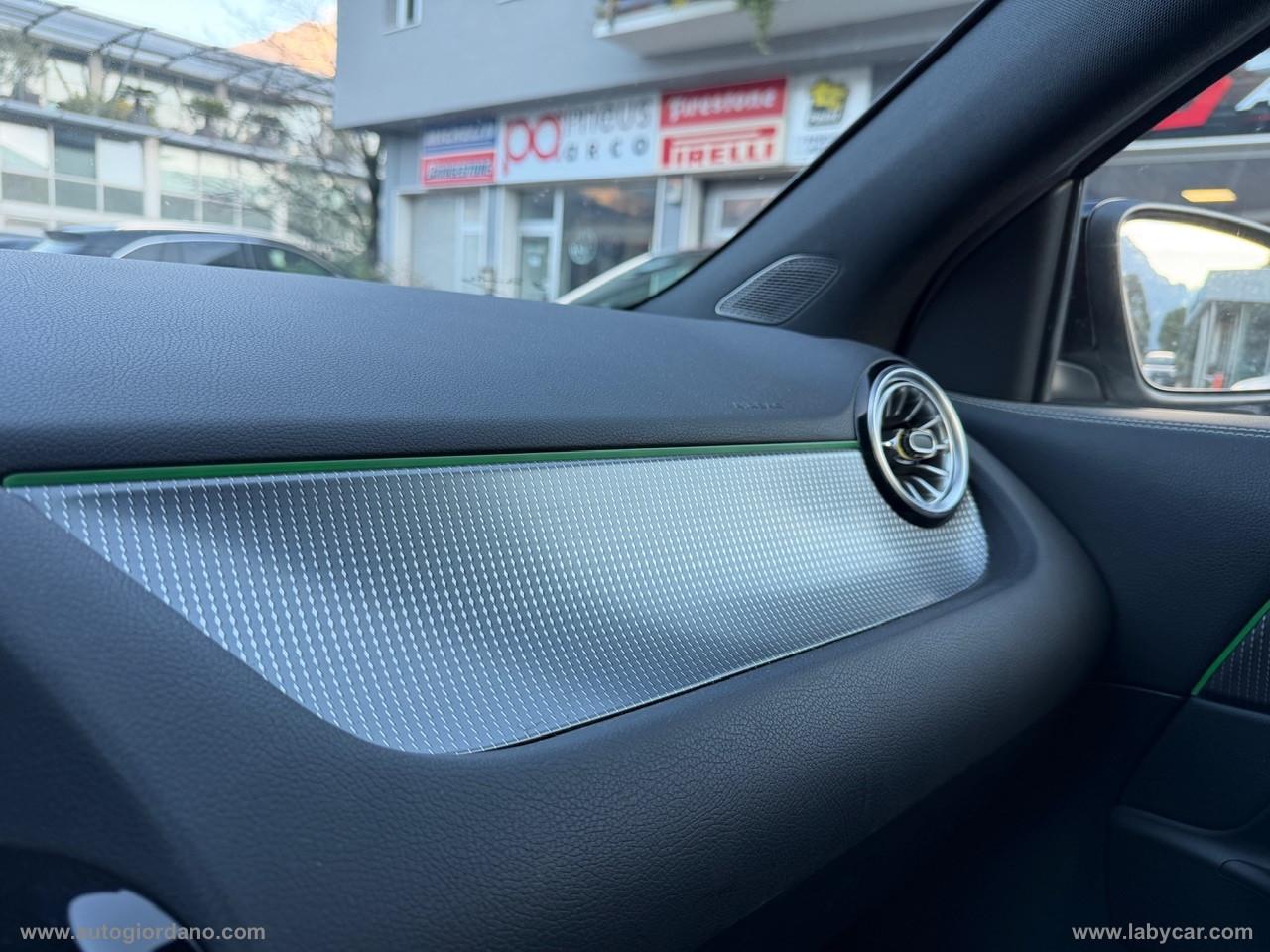 MERCEDES-BENZ GLA 200 d Automatic 4Matic Sport Plus GANCIO TRAINO VERTICALE MERCEDES