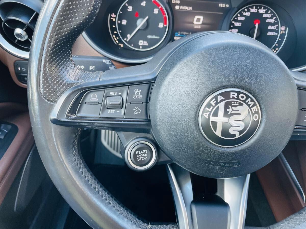 Alfa Romeo Stelvio 2.2 Turbodiesel 190 CV AT8 Sprint