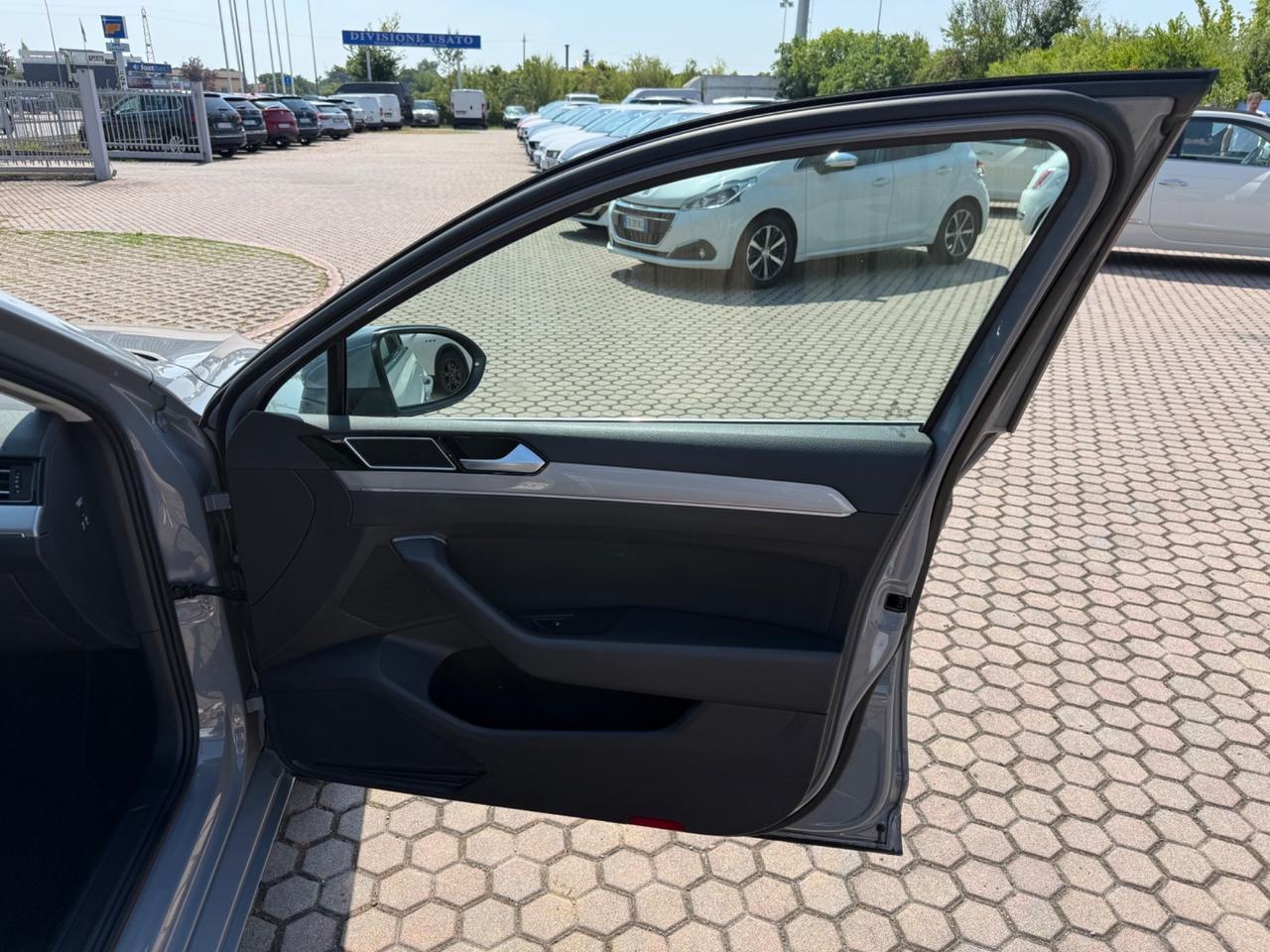Passat Variant 2.0 TDI SCR EVO Business