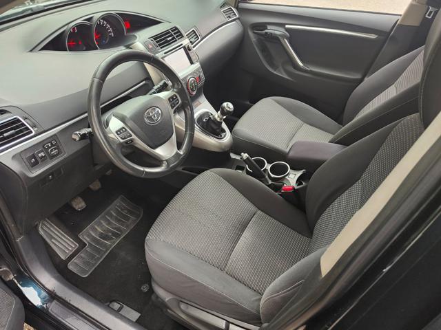 TOYOTA Verso 1.6 D-4D ( TAGLAINADI TOYOTA )