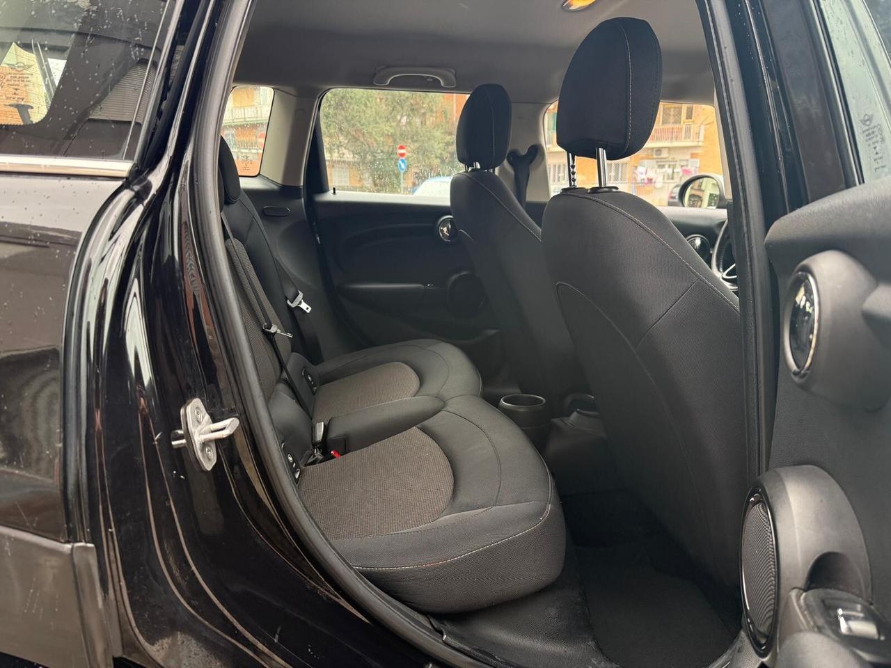 Mini 1.5 Cooper 5 porte 1.5 TURBO BENZINA 136CV CON 120MILA KM