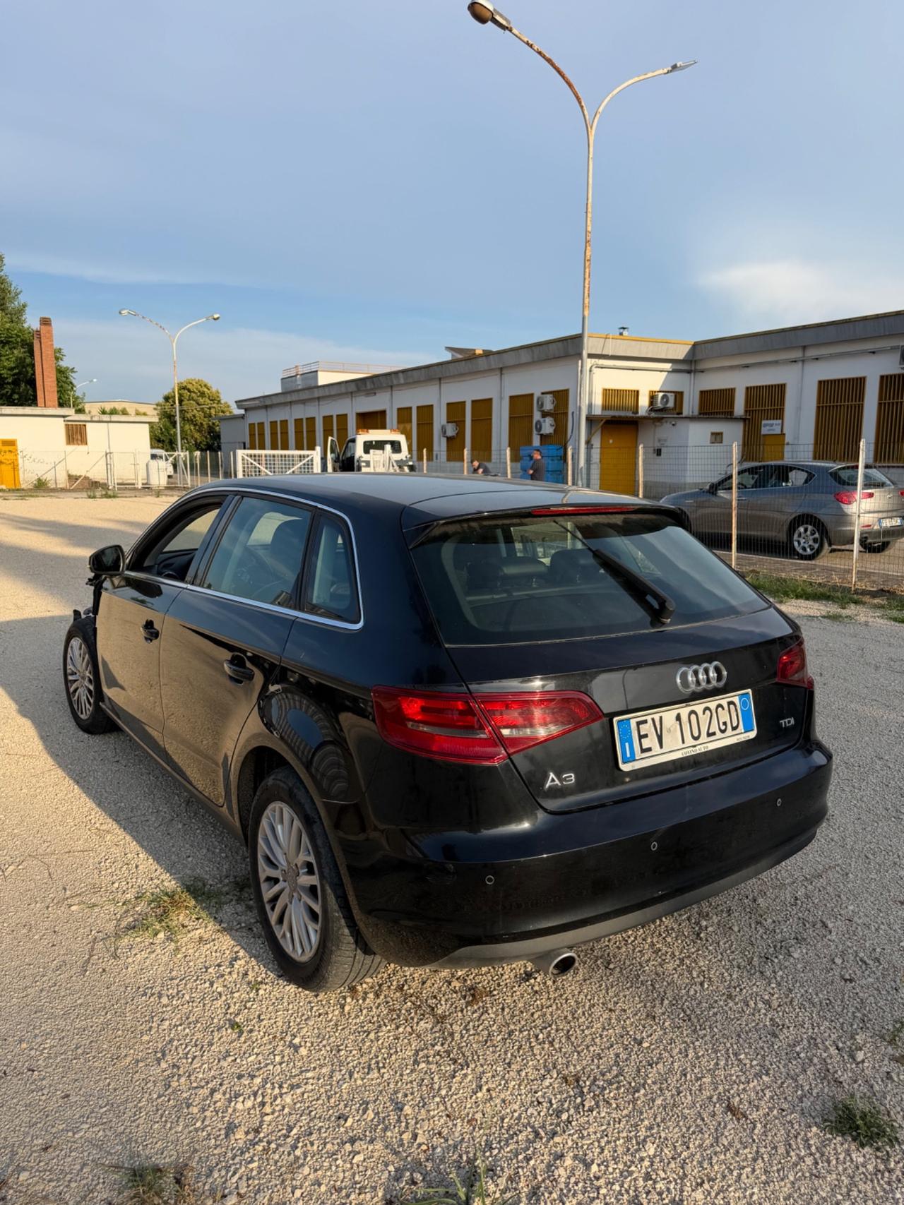 Audi A3 1.6 TDI clean diesel S tronic Attraction