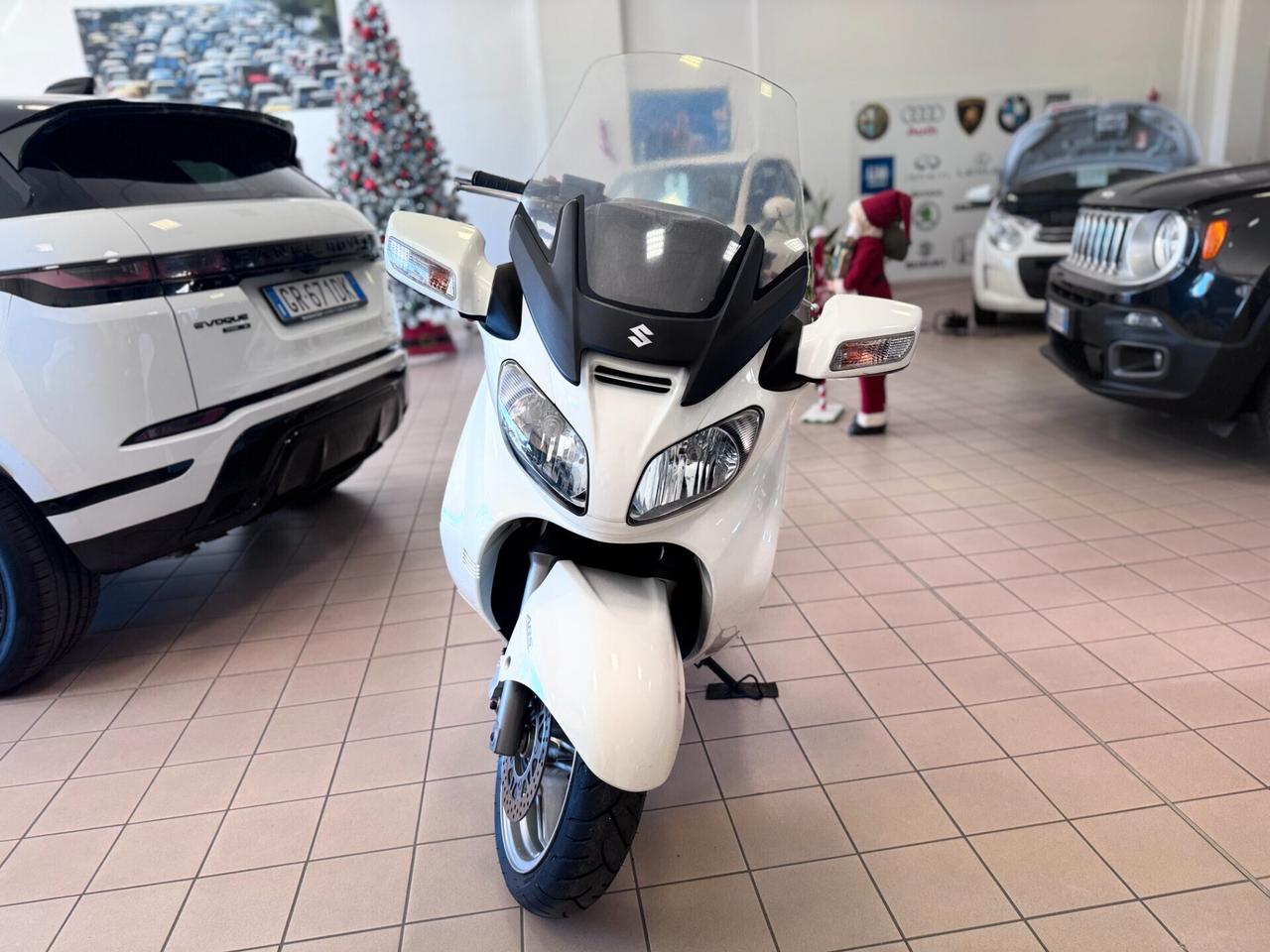 Suzuki Burgman 650 EXECUTIVE