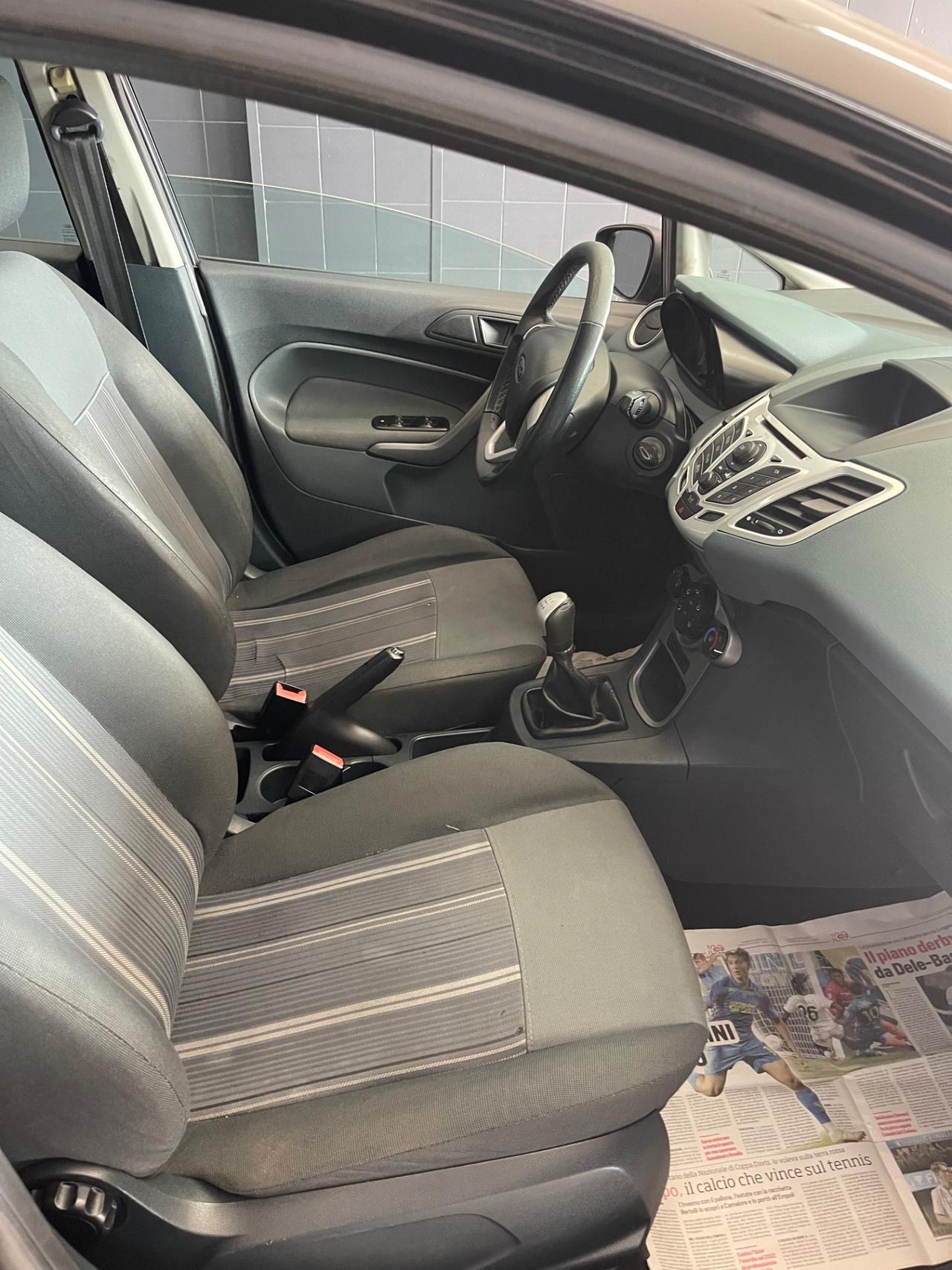 Ford Fiesta 1.4 TDCi 5p. Titanium