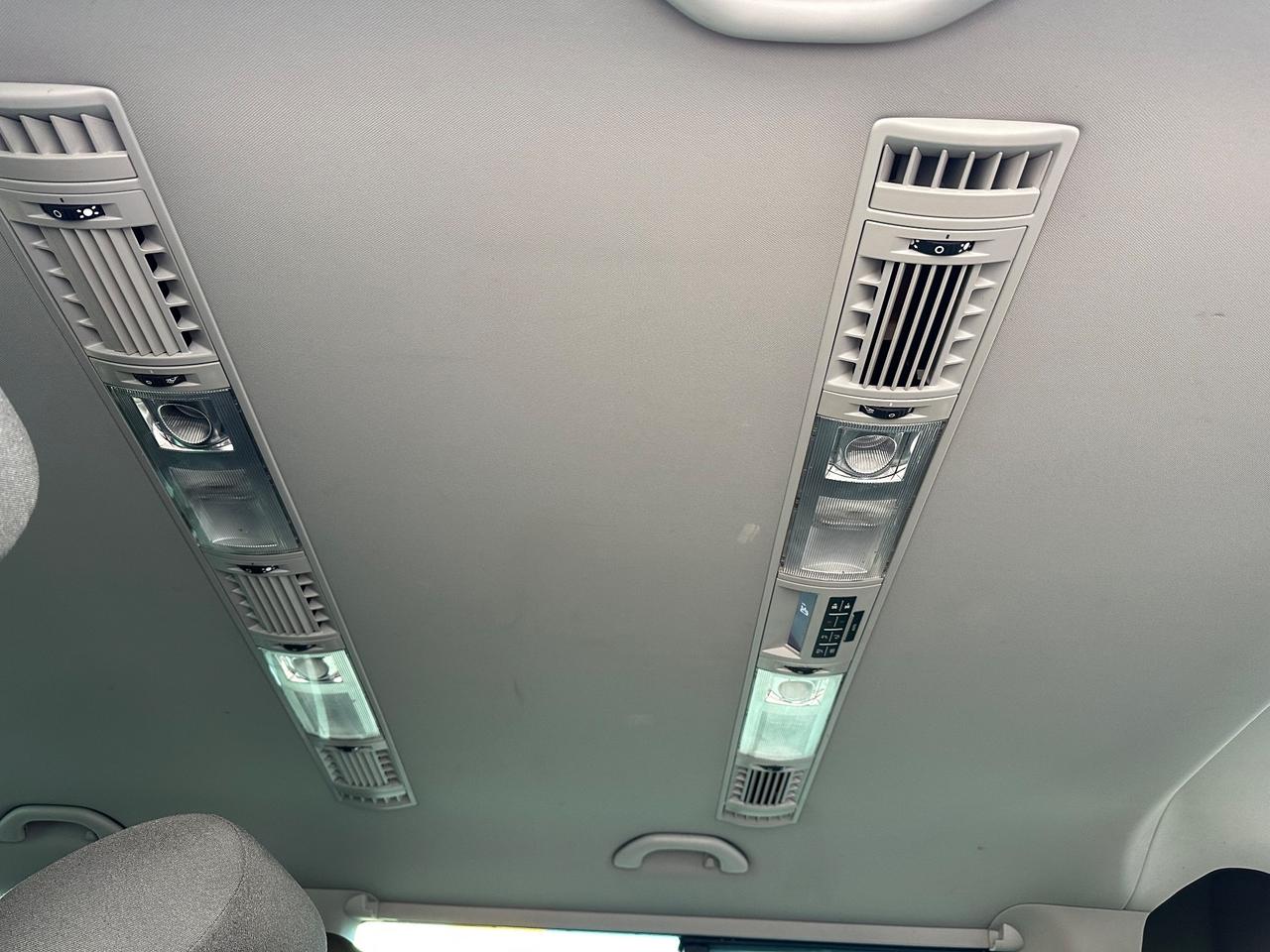 Volkswagen Caravelle 2.0 TDI 150CV PC Cruise