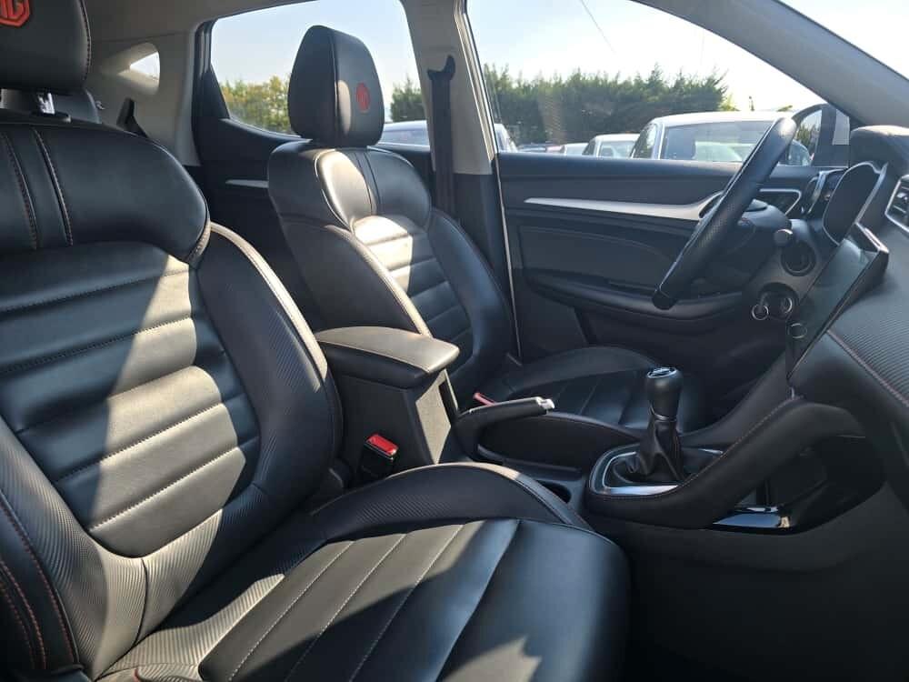 MG ZS 1.5VTI-TECH LUXURY